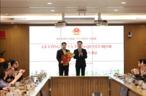 tong cong ty buu dien viet nam co tan chu tich hoi dong thanh vien 6859fec035c07