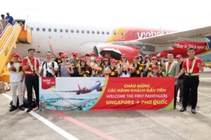 vietjet khai truong cac duong bay moi den phu quoc nha trang da nang don he 683badc212511