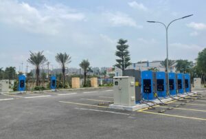 co gi trong to hop tram sac sieu nhanh da nang da dich vu 1 000 m2 tai ha noi 686c73dac88a9