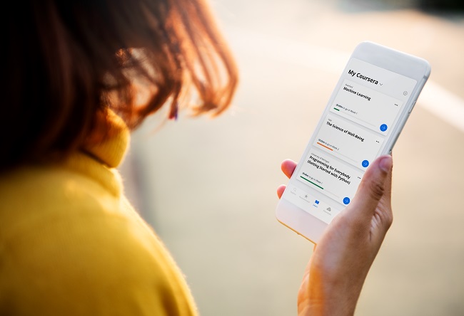 Coursera tích hợp AI, Việt hóa hàng nghìn khóa học cho học viên Việt Nam 1 coursera tich hop ai viet hoa hang nghin khoa hoc cho hoc vien viet nam 686f171a28b5b
