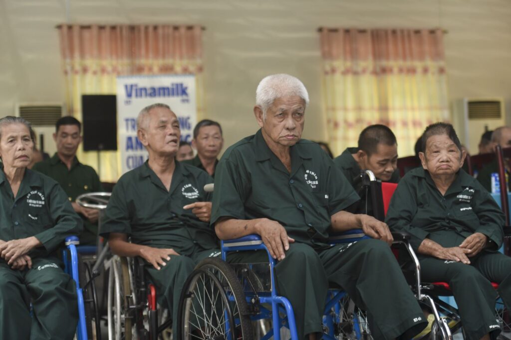 Vinamilk ‘Viết tiếp câu chuyện hòa bình’ bằng tranh và hành động 1 vinamilk viet tiep cau chuyen hoa binh bang tranh va hanh dong 6885807dad0ad