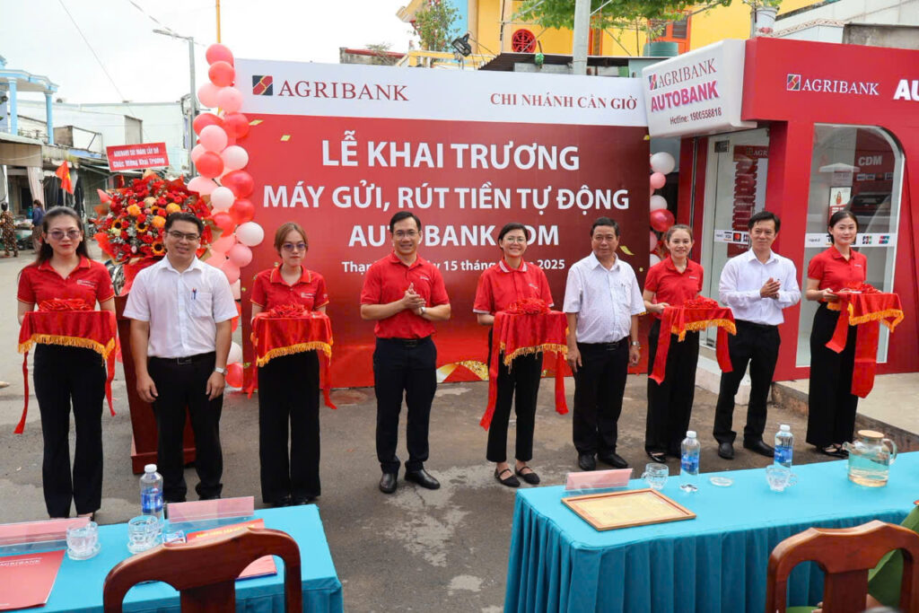 Agribank mang dịch vụ ngân hàng hiện đại thắp sáng hy vọng phát triển tại xã đảo Thạnh An 1 agribank mang dich vu ngan hang hien dai thap sang hy vong phat trien tai xa dao thanh an 68a12ff9144d8