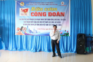 bua com cong doan su quan tam thiet thuc danh cho nguoi lao dong 68b2556a6f694