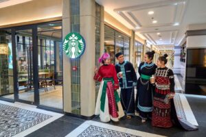 co gi trong hop tac chien luoc toan dien giua sun group va starbucks 68ad0d9388368