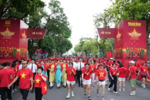 cung viet nam tien buoc vietnam airlines gan ket trieu trai tim 68a12fd6ccfcf