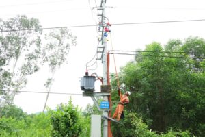 gan bien cong trinh chao mung 50 nam thanh lap tong cong ty dien luc mien trung 68b2559d035ff