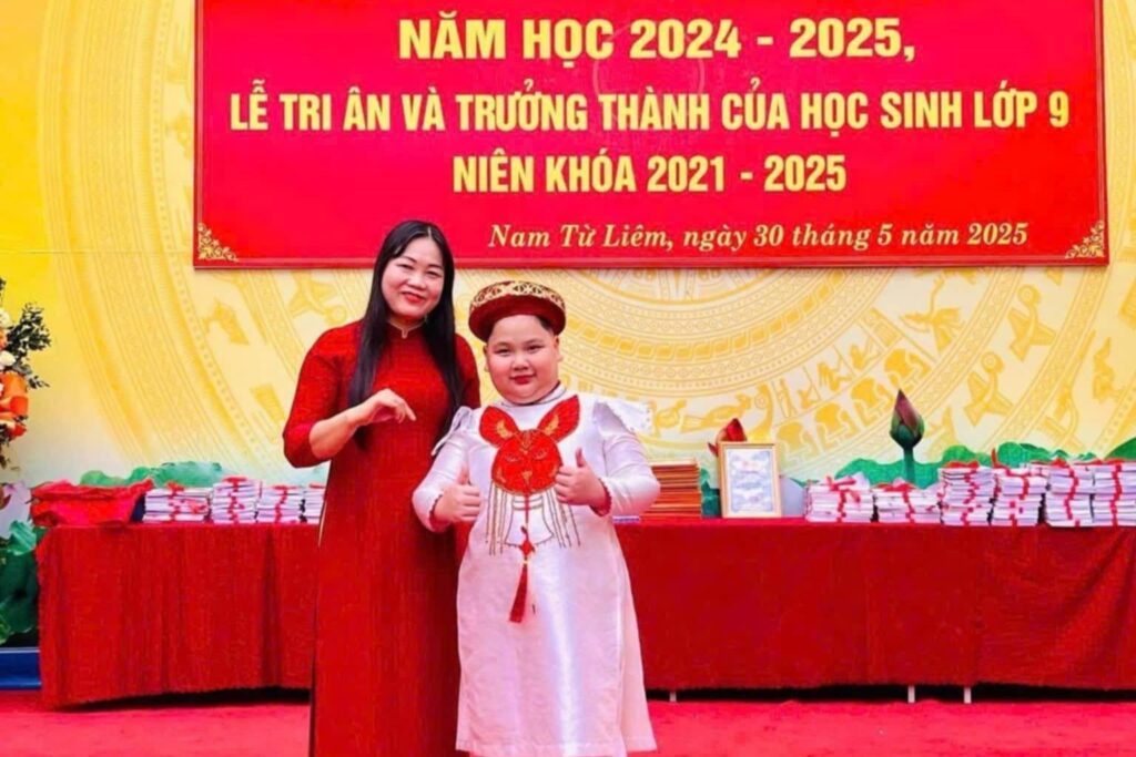 Muối Dubai: ‘Yêu nước là sống có trách nhiệm, học tập và cống hiến hết mình’ 1 muoi dubai yeu nuoc la song co trach nhiem hoc tap va cong hien het minh 6892af654aa6b