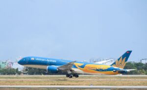 vietnam airlines cong bo bao cao tai chinh soat xet 6 thang dau nam 2025 68b3a56bec854