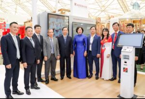 agribank tien toi phu song giai phap quay giao dich thong minh den hon 2 200 diem giao dich tren toan quoc 68ba3cfd79f67