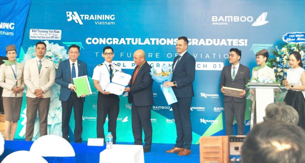 baa training vietnam va bamboo airways dao tao thanh cong khoa hoc phi cong mpl dau tien 68ca0e5a6eed4