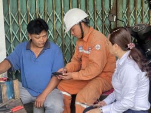 huong toi 80 khach hang duoc cai ap evncpc cskh nam 2025 68c4c87f4b772