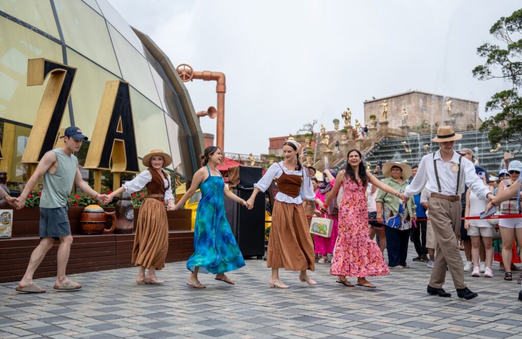 sun hospitality entertainment group ky hop tac voi makemytrip 68c4c8548e1cf