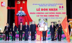 truong thcs thpt hong ha don nhan huan chuong lao dong hang nhi 68bcdfafd1452