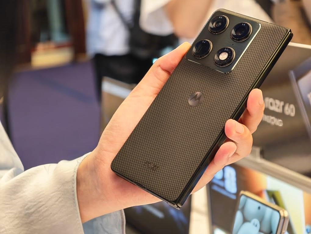Motorola ra mắt razr fold tại Việt Nam: chuẩn mực mới cho giải trí và hiệu suất làm việc 7 6