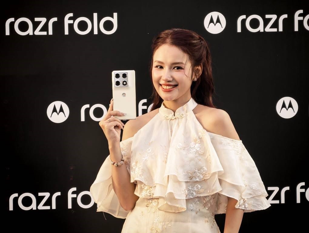 Motorola ra mắt razr fold tại Việt Nam: chuẩn mực mới cho giải trí và hiệu suất làm việc 8 7